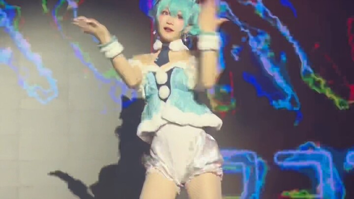 第一次在这么激烈的应援下跳舞！主要还是因为缪斯的这首歌人气的影响！snow halation是我2015时候跳的歌。没想到在将近十年后今天再一次重温了，一边…