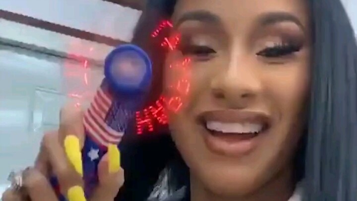 Jepit versi Cardi B