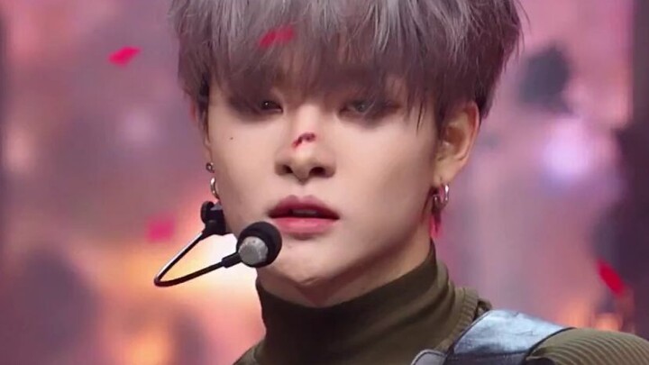 TREASURE's latest comeback track "BONA BONA" - First stage performance