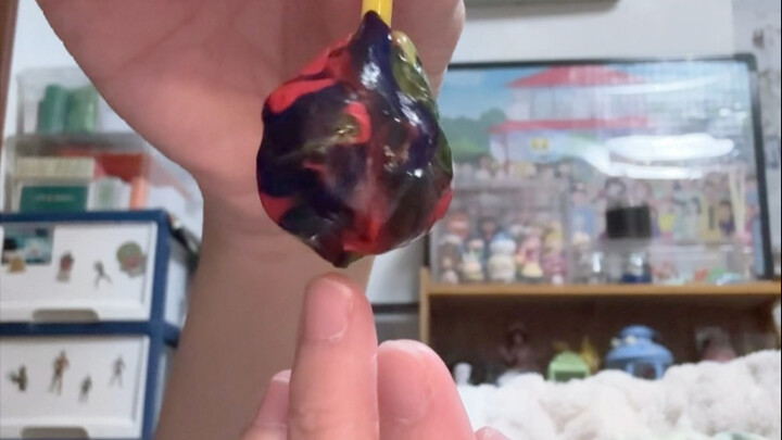 ความอยากชนะบ้าบอ! เป่าลูกบอลให้ใหญ่ที่สุดใน 10 นาที!