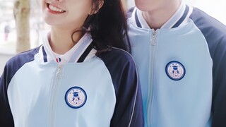 Để cứu em gái, anh đã quay trở lại trường trung học! Thật không ngờ, em gái anh cũng là một nhà du h