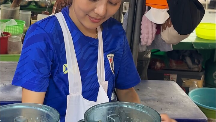 นั่นมึงไปเพื่อจะกินน้ำผลไม้ใช่ไหม?