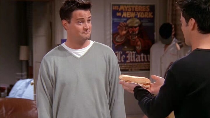Who says Joey doesn’t share his food? After all these years, Chandler really hasn’t raised him for n