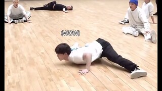 忙内你吓到你四哥了~崔韩率 #权顺荣 #李灿 #文俊辉 #洪知秀