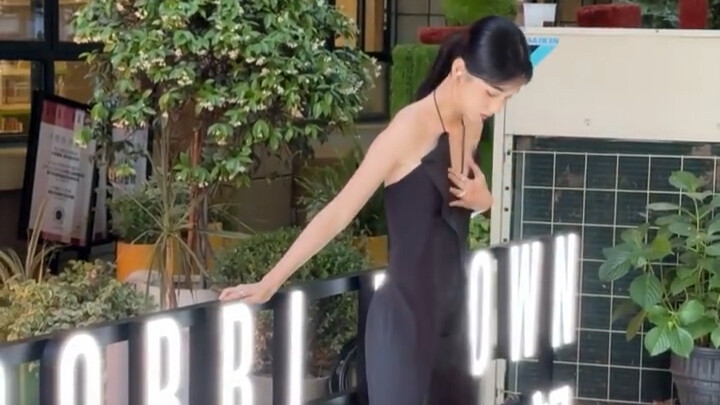 【 Zhou Ye 】ชุดเดรสงาน Happy Together