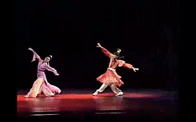 [Qiao Zhenyu♡Classical Dance] Picking Wild Vetch♡When I left, the willows were swaying! Now I come b