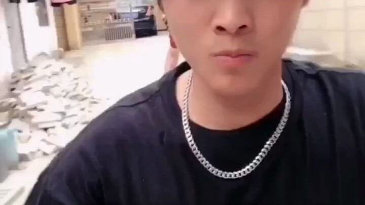 疯狂小杨哥：小杨哥送给岳母最好的礼物，竟是验孕棒