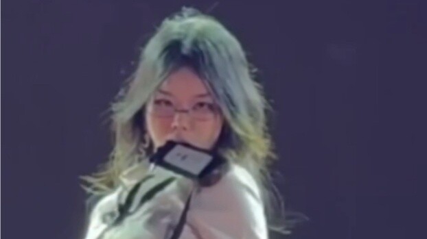 Giống như bước vào sân khấu biểu diễn của nữ thần tượng Hàn Quốc vậy! Mong chờ Girl's Day, Jin Yaron