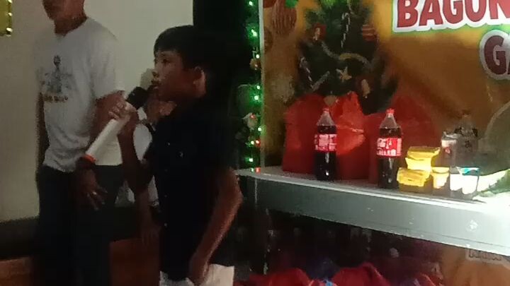 that is may pamngkin...kumanta sa DWNX naga