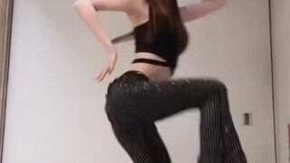 【شين شياوتينغ】شياوتينغ تتمايل، والأرض ترتجف ثلاث مرات