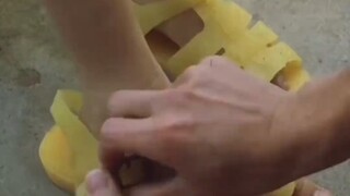 Wearing sandals like these—surely you've experienced these moments... #ChildhoodMemoriesOfThoseBornI