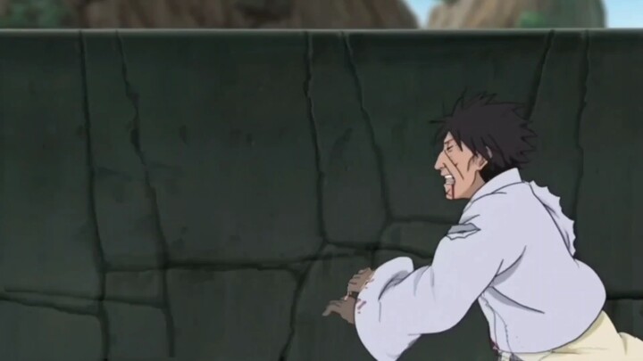 Kind-hearted Sasuke walks with the old man