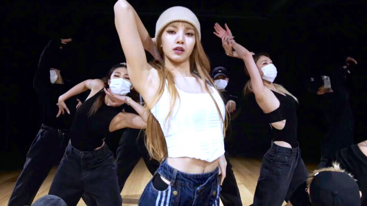 Phòng tập MONEY đã xuất hiện rồi aaaa!! LISA - 'MONEY' DANCE PRACTICE