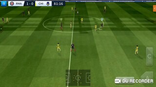 chơi dream league soccer 2019