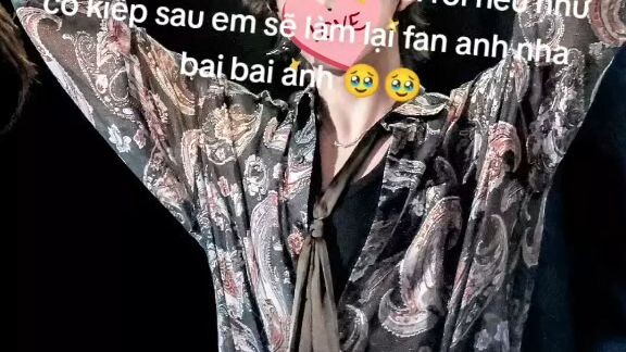 anh ơi em nhịn đủ rồi bọn họ nói là sao đt em toàn anh thôi vy họ nói em lắm em hok nhịn đc nữa đâu