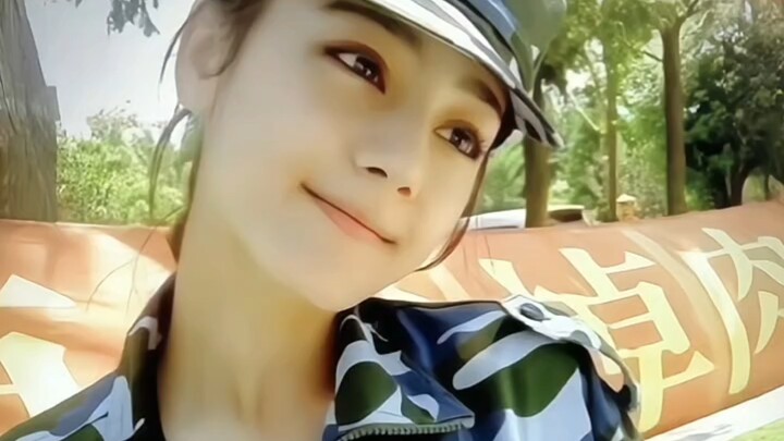 مستوى فتاة المدرسة الجميلة