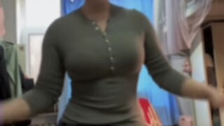 Khiêu vũ với hai người