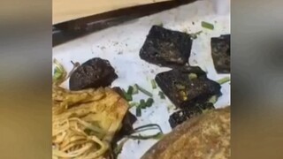 我是个盲人，视频里说吃什么皮？
