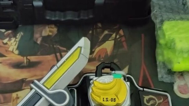 Is the 699 yuan Kamen Rider double belt lucky bag worth it?