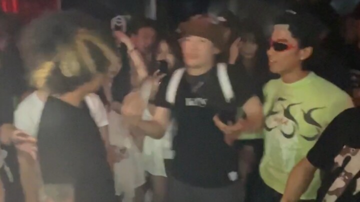 การกลั่นแกล้งในบาร์