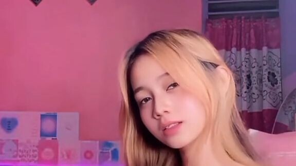 #4u #cewekmanis #cewekcantik #cewepulen #fyppppppppppppppppppppppp