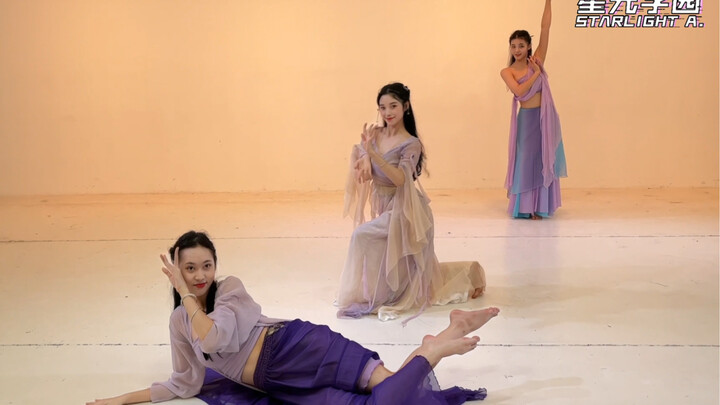 Trending! Who could resist falling for this dance, "Qian Qian"!