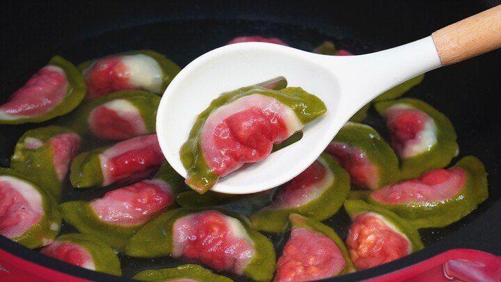 Cuaca panas bikin berkeringat? Coba deh makan pangsit isi ini—teksturnya renyah, segar, dan melegaka