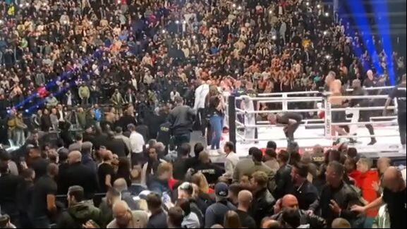 Glory 80 the champion Badr hari and warzoski