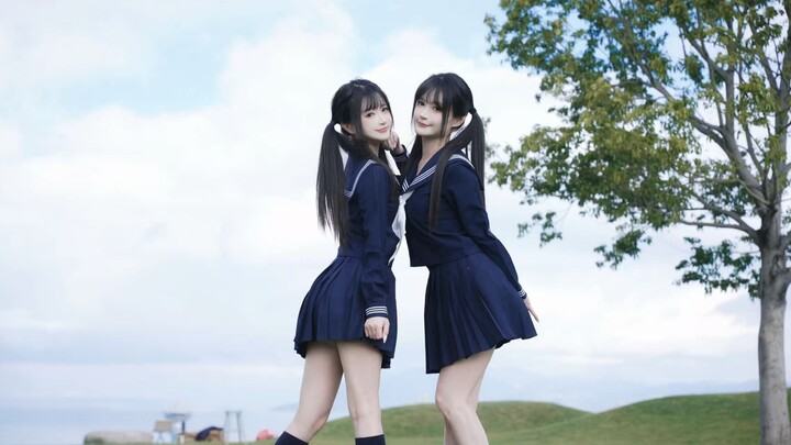 Phiên bản kem soda và đèn hình vương miện dành cho cặp song sinh