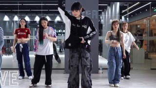 【FEVER】Tarian ini sangat keren! Cover "MOVE" Hirai Momo dari TWICE