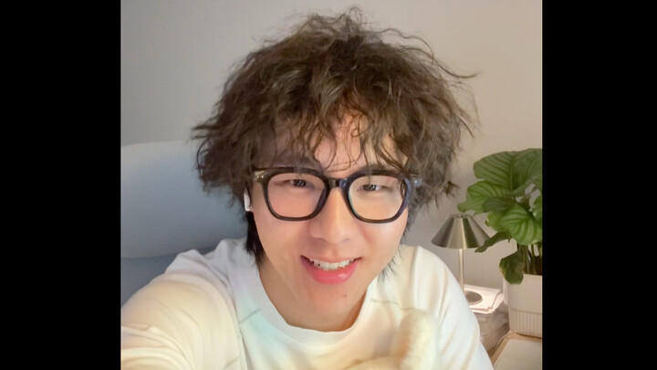 Saya ingin berbagi berita yang sulit dipercaya dengan kalian semua!