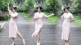 Gadis cheongsam itu imut sekali!