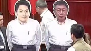 العمدة جيانغ تلقى هديةً مرةً أخرى، بل وتلقى أيضًا منتجاتٍ مرتبطةً بها! لا يستطيع التحمل بعد الآن.