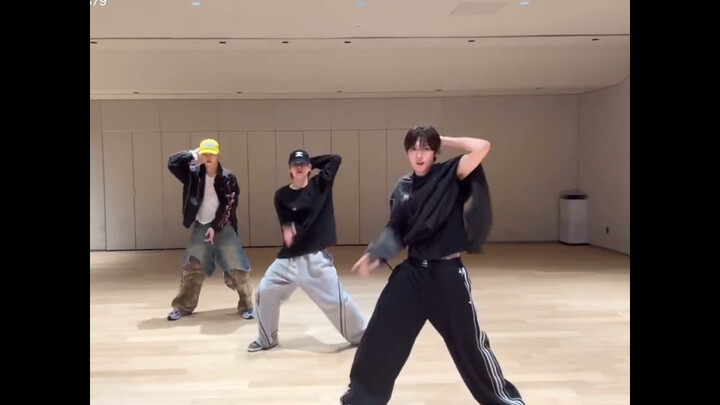 TWS เต้นเพลง Energetic ของ Wanna One อย่างสุดมัน!