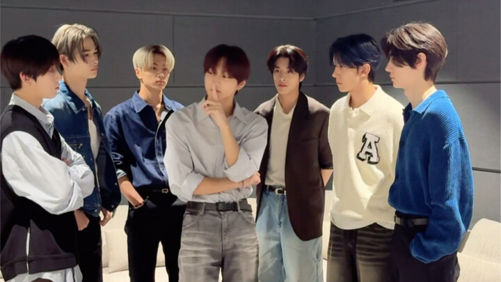 I’m dying of laughter! Frantically walking the line of spoilers. ENHYPEN 231112 TikTok update: stop🤫