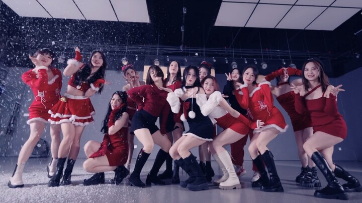 Will you celebrate Christmas with us? One-shot Christmas dance