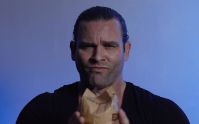 Yūjirō Cracks Popcorn with His Bare Hands