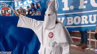 Video châm biếm hài hước của Đức: Chủ nghĩa phân biệt chủng tộc trên sân bóng đá [Phụ đề Trung-Đức]