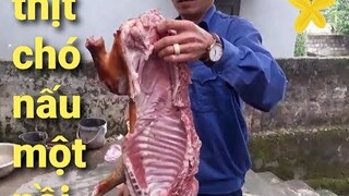 Ẩm thực Biển. Chung nửa con chó nấu một nồi nhậu. Cháng dịch đỡ buồn