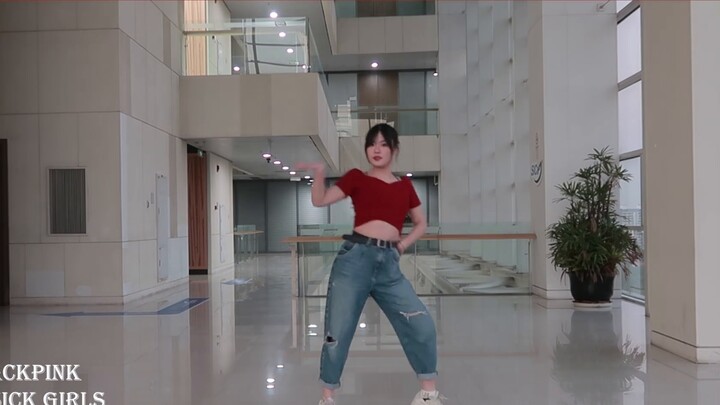 Bản cover Lovesick girls dance丨Khu phức hợp trường học丨Cô gái buồn bị nhân viên bảo vệ làm phiền