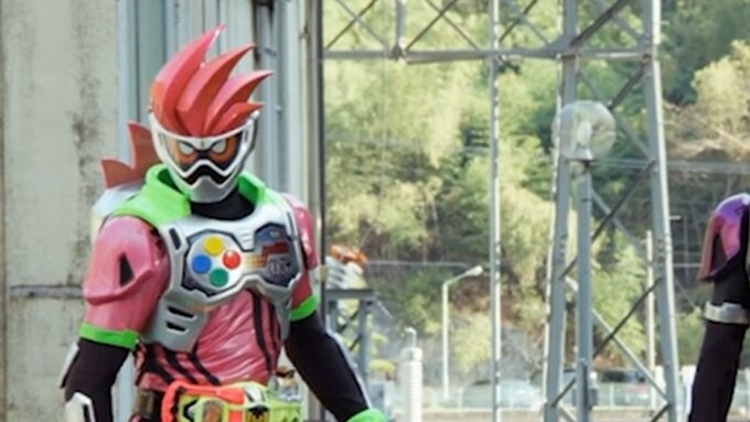 Di antara lima film Heisei Kamen Rider dengan rating tertinggi di Douban, exaid hanya menempati peri