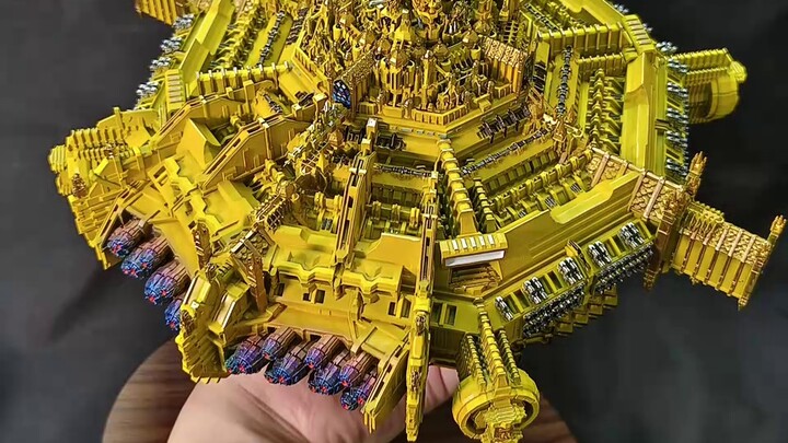 แบบจำลองทางกายภาพของป้อมปราการ Imperial Fists Legion Phalanx