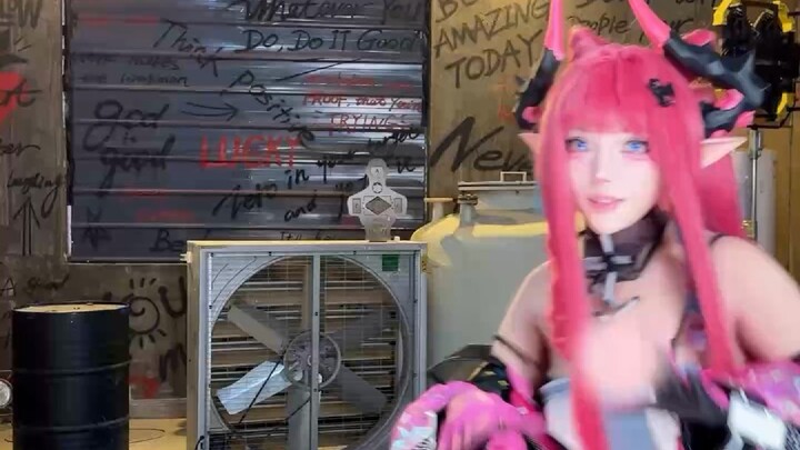 Desainer atau penyuka Furry? Pilihan ekstrem: pilih salah satu dari empat!