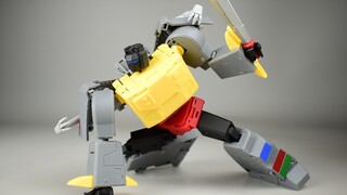 Ini adalah reproduksi luar biasa dari Grimlock Dinosaurus Robot Kubus Transformers MS Rubik