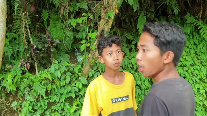 @mikael tubeHD dikejar kucing besar