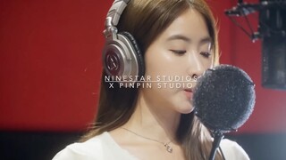 เฟย์โยโกและภรรยาในจินตนาการก็ร้องเพลงได้ดีมากเช่นกัน