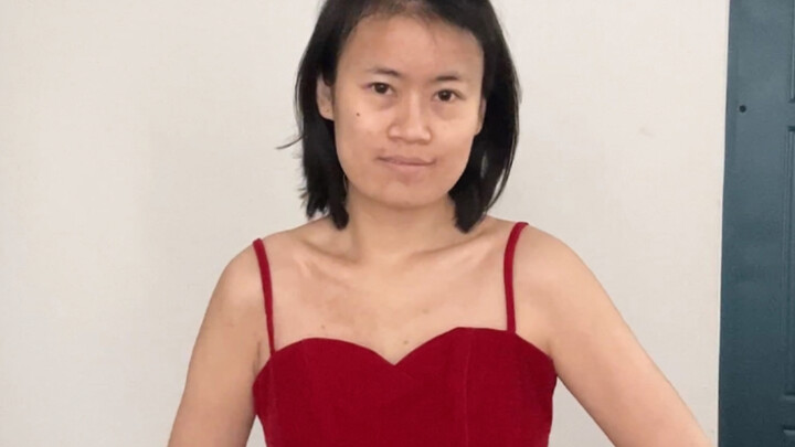 Seberapa besar perbedaan penampilan dengan satu gaun yang sama sebelum dan sesudah berdandan?!