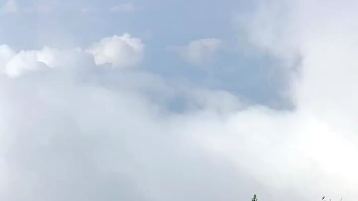 lautan awan yang indah