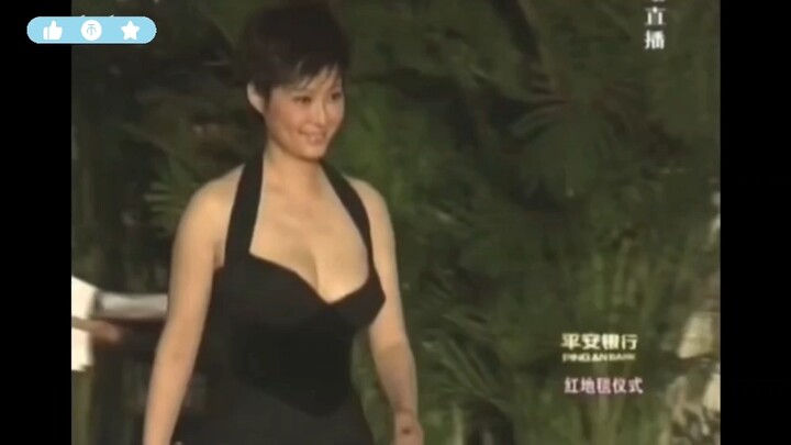 袁立