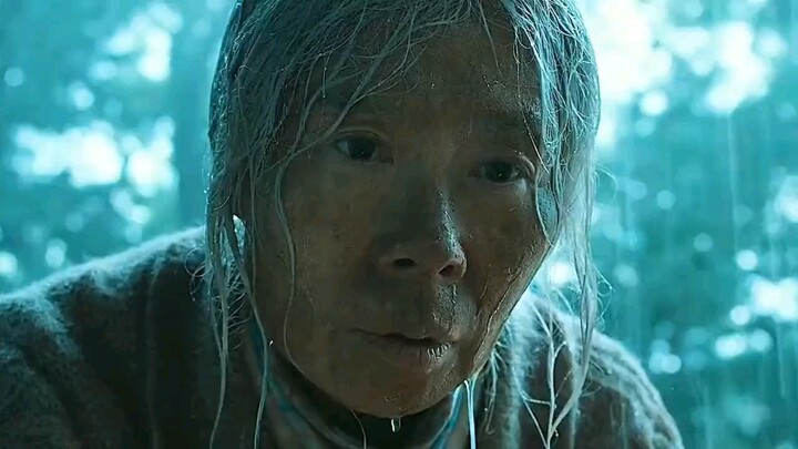 An elderly woman strikes gold, but the police insist it’s pyrite—then they immediately head up the m